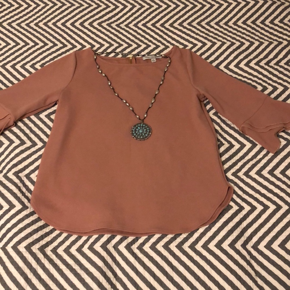 Tulip Sleeve Blush Colored Top🍑